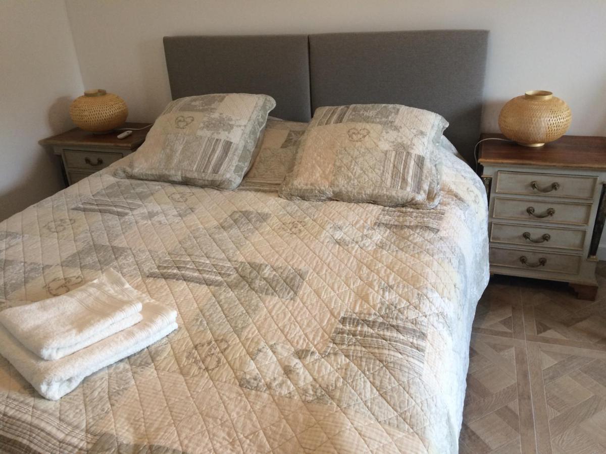 Les 3 Pigeons Hotel Bressuire Ngoại thất bức ảnh