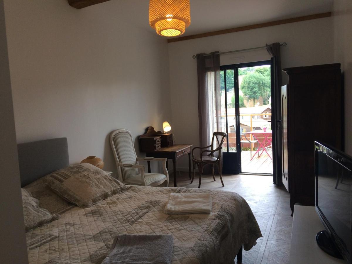 Les 3 Pigeons Hotel Bressuire Ngoại thất bức ảnh