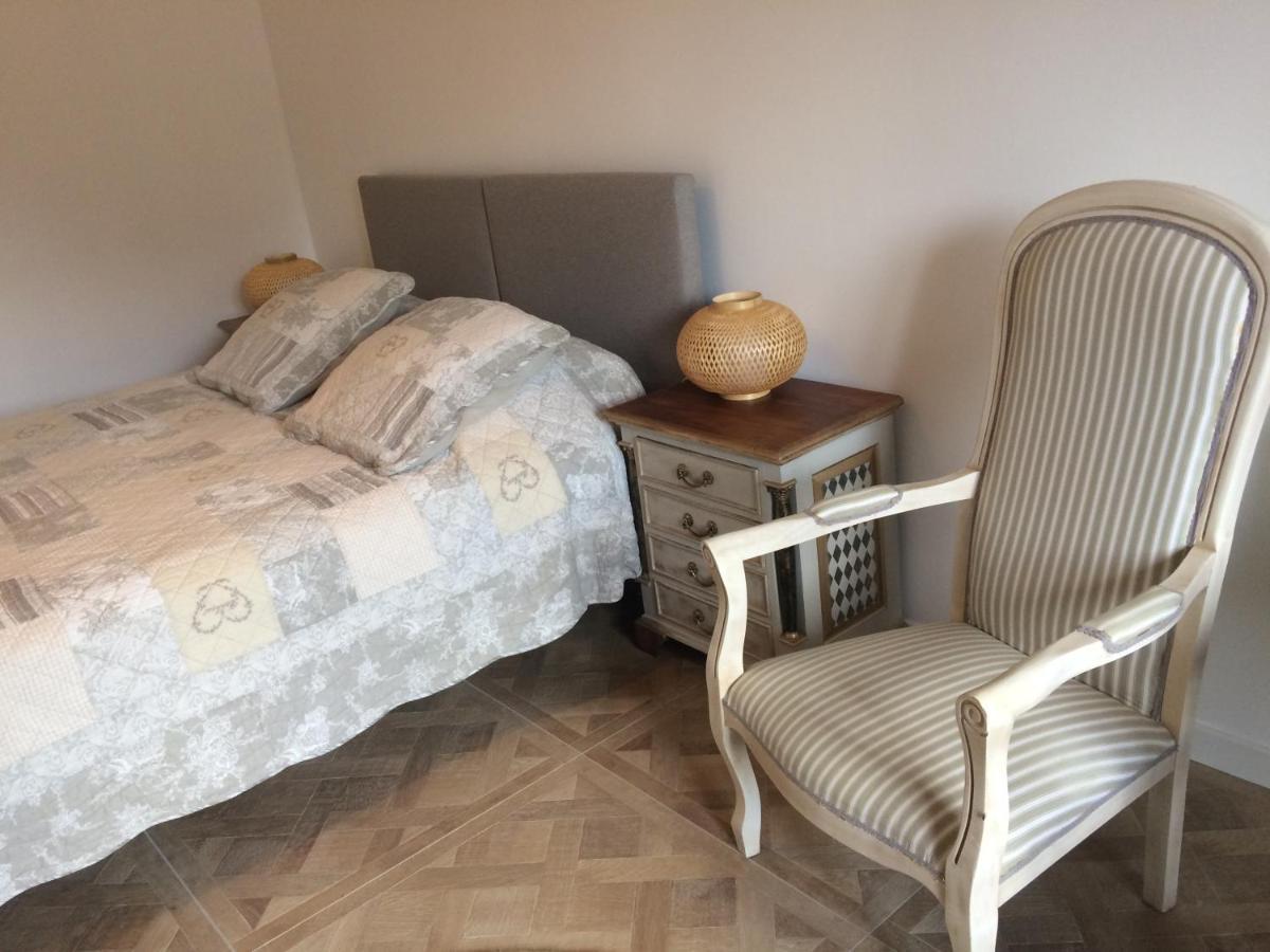 Les 3 Pigeons Hotel Bressuire Ngoại thất bức ảnh